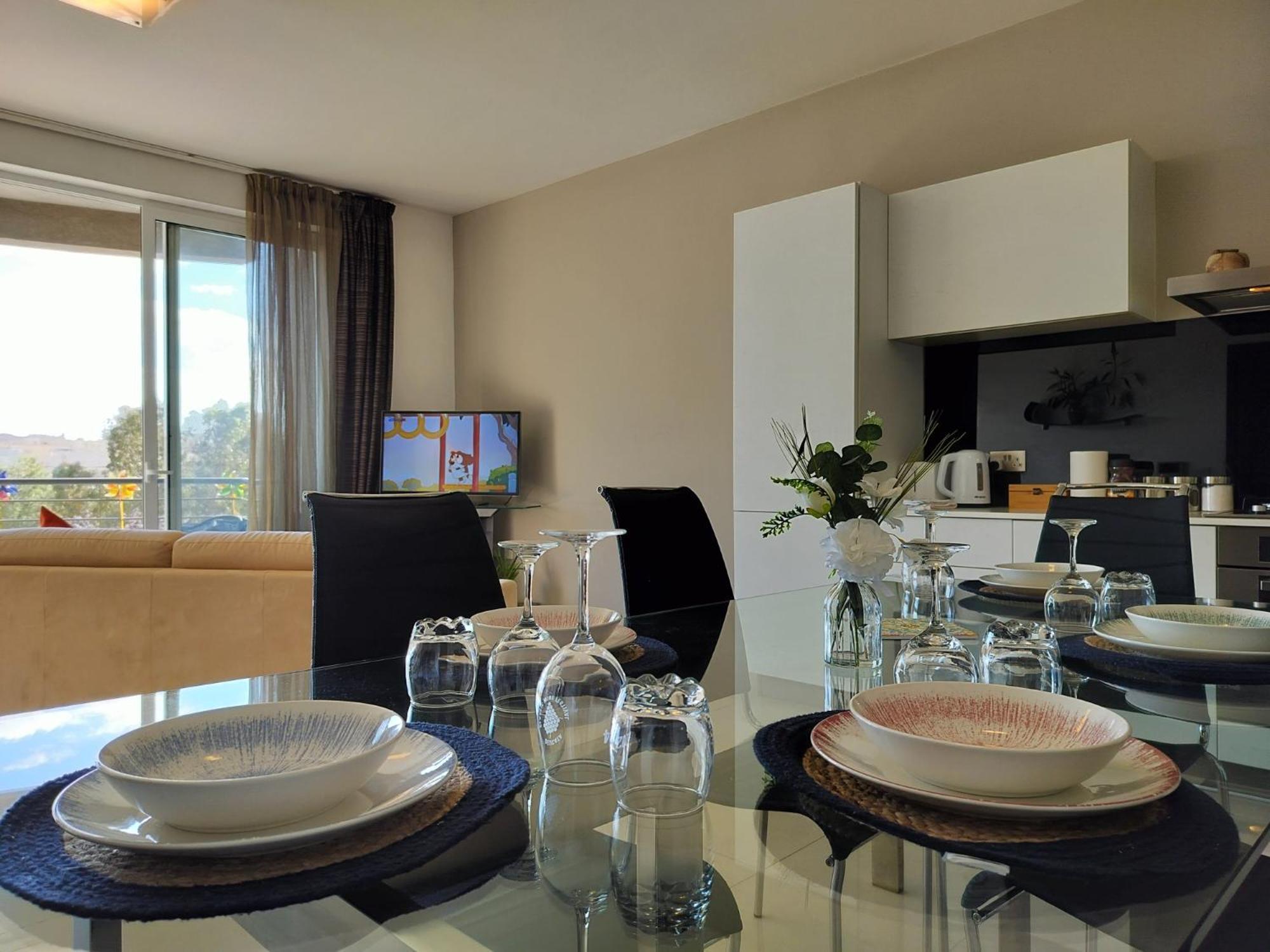 Stunning Seafront With Marina And Valletta Views In Malta